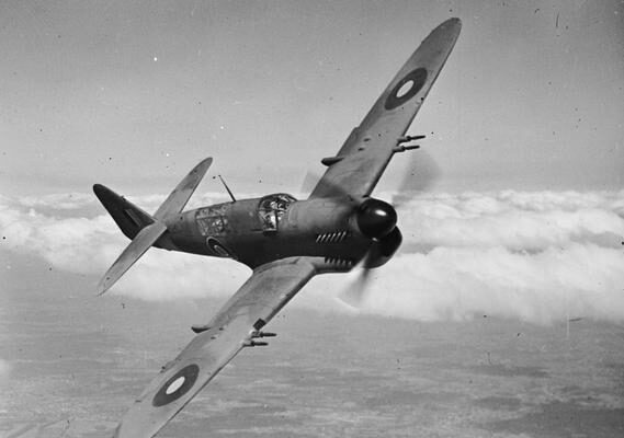 Fairey Firefly © IWM E(MOS) 1367 FAIREY FIREFLY MARK I (E(MOS) 1367) A Fairey Firefly Mark I fighter/maritime reconnaissance aircraft in flight. Close-up, port three-quarter front view. Copyright: © IWM. Original Source: http://www.iwm.org.uk/collections/item/object/205125358