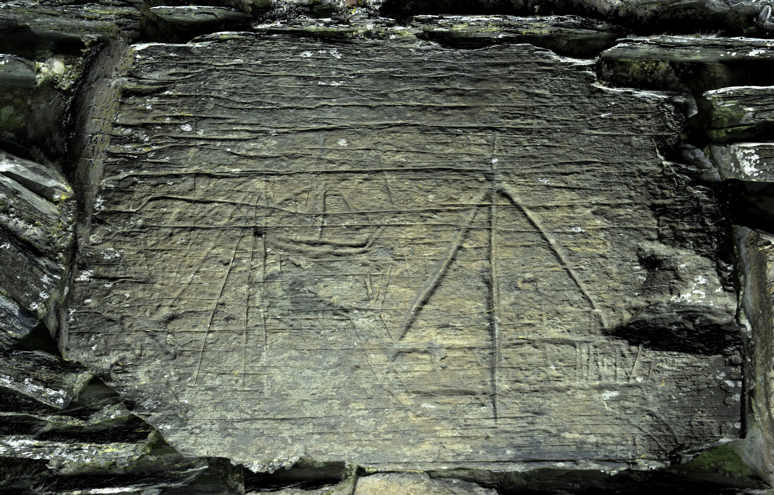 Ship carving with animal-headed prow