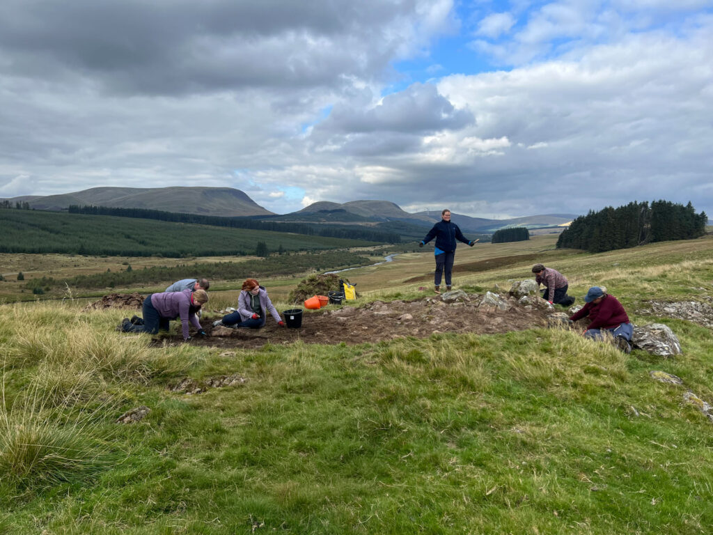 Community volunteers excavating the Medieval enclosure Community volunteers excavating the Medieval enclosure